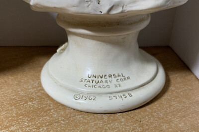 2 Vintage Universal Statuary Corp Chicago 22 S745B, S745G Boy and