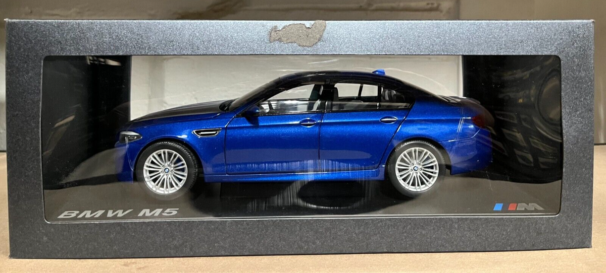 2012 BMW M5 (F10) MONTE CARLO BLUE 1:18 by PARAGON DEALER EDITION