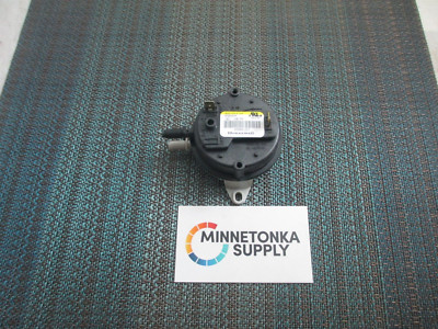 Lennox Armstrong Air 47K17 Pressure Switch Honeywell 45695-001 NEW