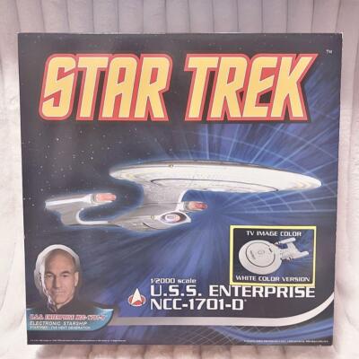 Aoshima Star Trek 1/2000 U.S.S. Enterprise NCC-1701-D Excellent
