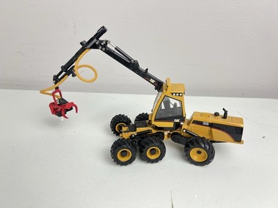 1/50 Norscot Cat 580B Harvester With HH65 Cutting Head Caterpillar