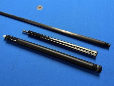 Mezz Cues AVANT & IGNITE Billiard Cue Set with Case, Adjustable