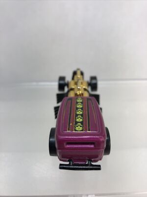 Hot Wheels 1996 Mattel Way 2 Fast Skulls Purple Twin Engine 1:64
