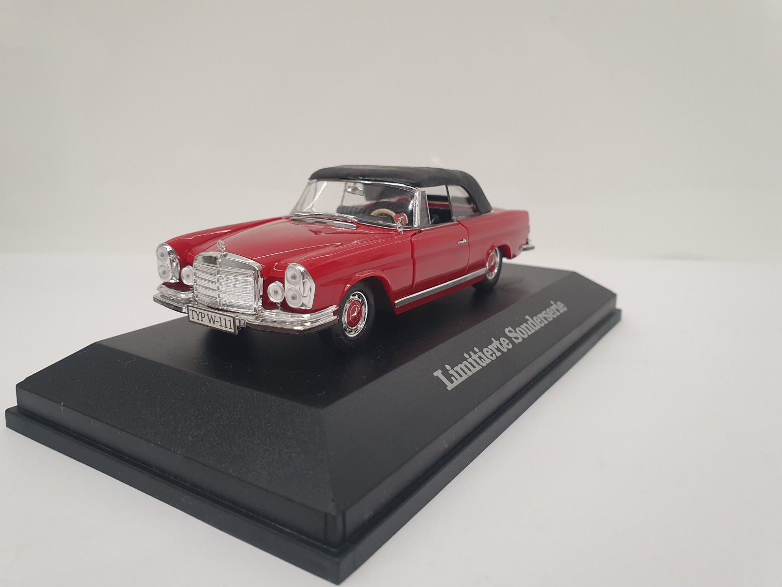 1/43 MERCEDES-BENZ 280 SE 3.5 CABRIOLET W111 1969-1971 FALLER 4332