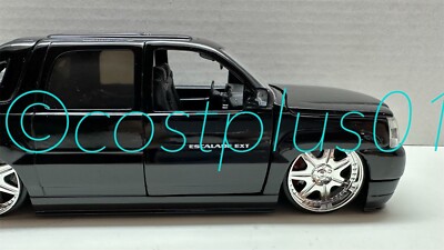 JADA BTK 2002 CADILLAC ESCALADE EXT 1:24 BLACK | eBay