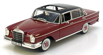 Mercedes-Benz 300SE レッド 1/18 Mercedes-Benz 300SE レッド 1/18