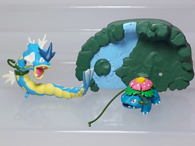 Gyarados vs Venusaur Pokemon 10th Battle Figure Banpresto 1999