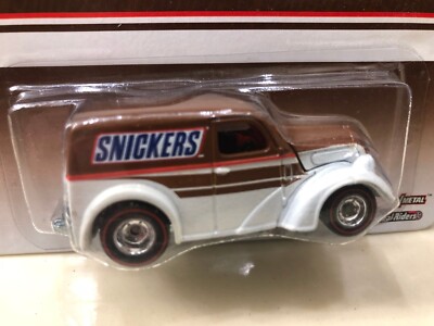 HOT WHEELS POP CULTURE 2013 CANDY SERIES SNICKERS ANGLIA PANEL