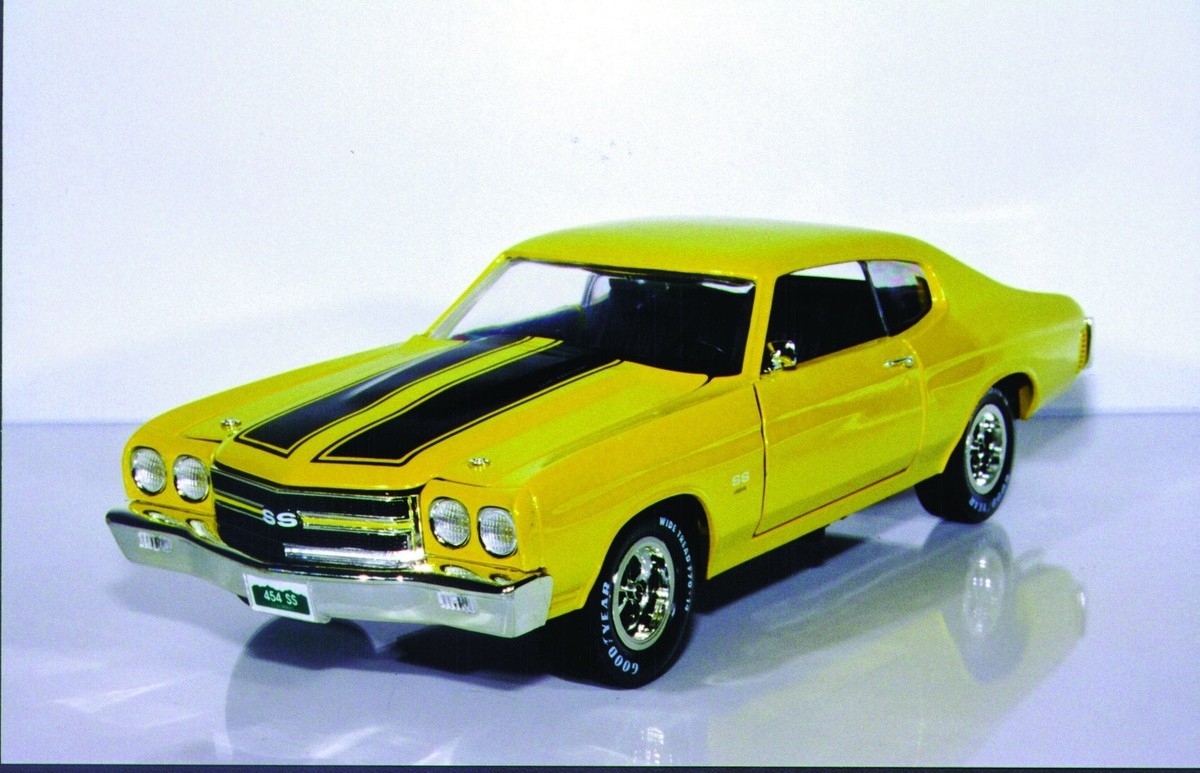 1:18 Ertl Chevy Chevelle '70 SS 454 LS6 sunflower yellow, orange