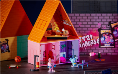 BT21 KPOP BTS 5TH ANNIVERSARY MINI DOLLHOUSE FIGURINE SET Limited
