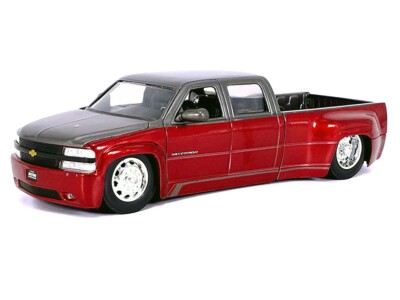 Jada 1999 Chevrolet Silverado Dually Pickup Red & Gray 1/24