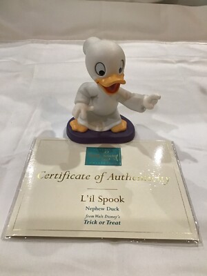 Disney WDCC TRICK OR TREAT Brewing Witch Hazel Ducks Base COA