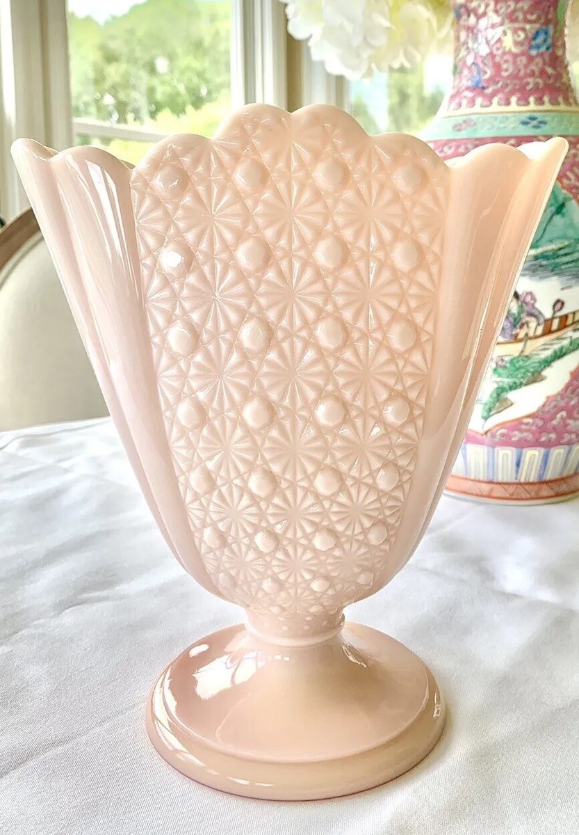 RARE VNTG FENTON PASTEL PINK/ROSE MILK GLASS DAISY & BUTTON LARGE