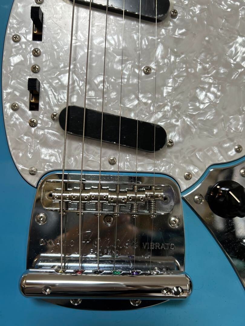 Fender Mustang Daphne Blue Electric Guitar Musical Instruments