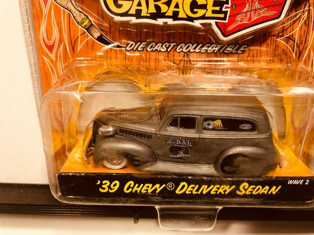 1/64 JADA VON DUTCH GARAGE 1939 CHEVROLET SEDAN DELIVERY SILVER