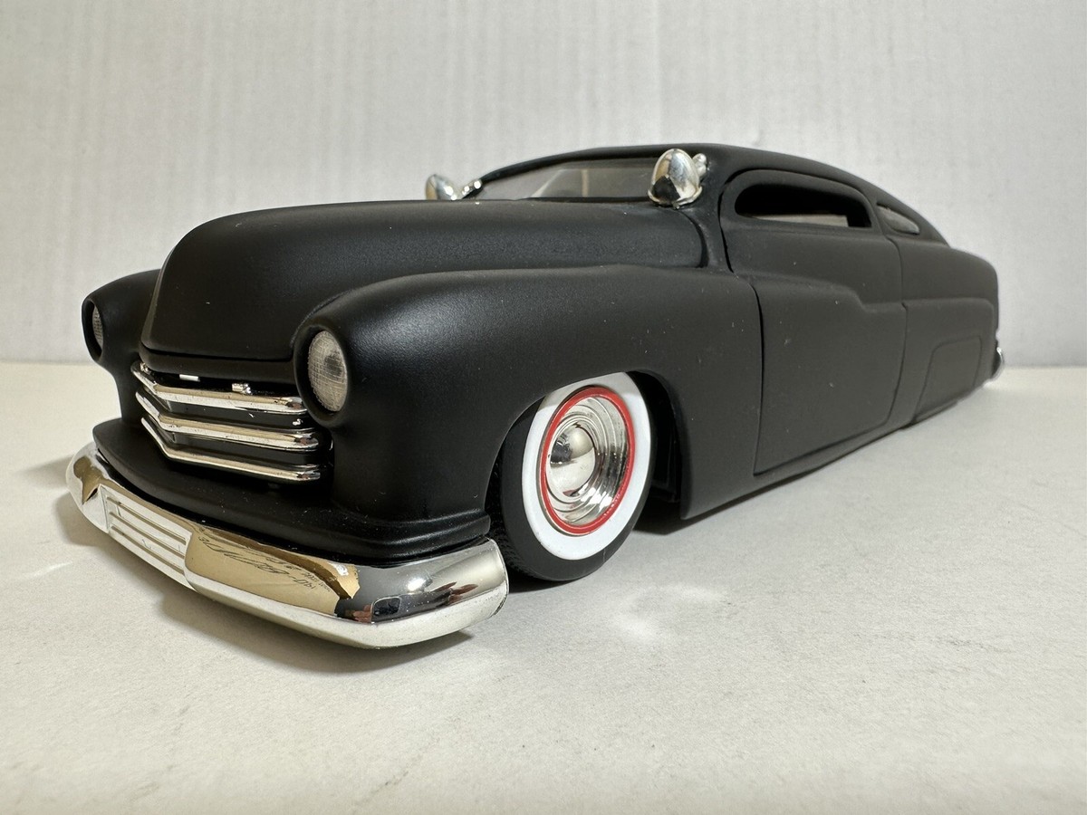 JADA DUB CITY 1951 MERCURY MATTE BLACK 1:24 DIECAST MODEL CAR NEW
