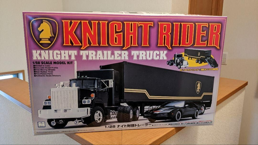 1/28 ナイトライダートレーラーKNIGHT TRAILER TRUCK