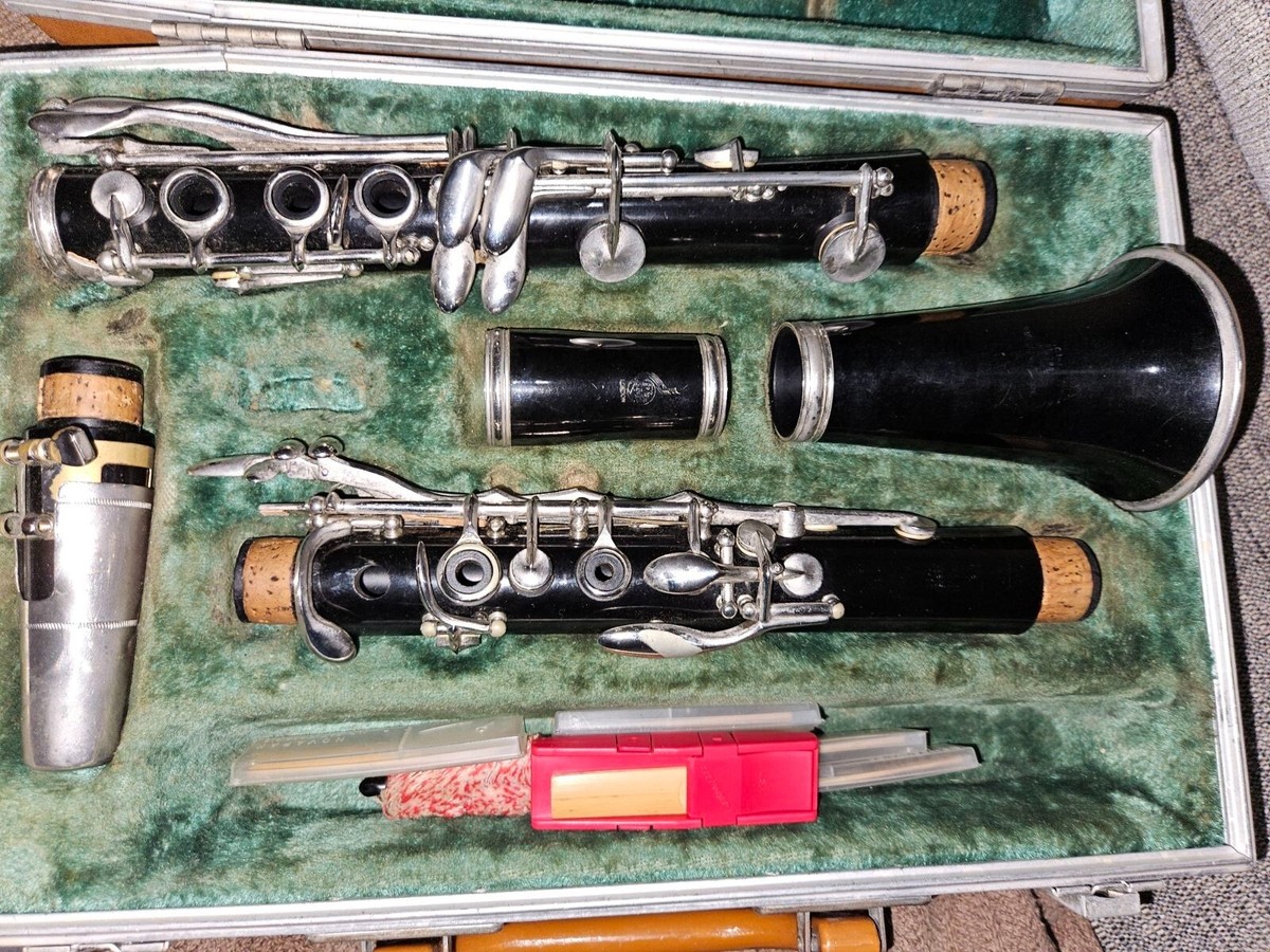 Boosey & Hawkes London Series 1-10 Clarinet, England. Very Good