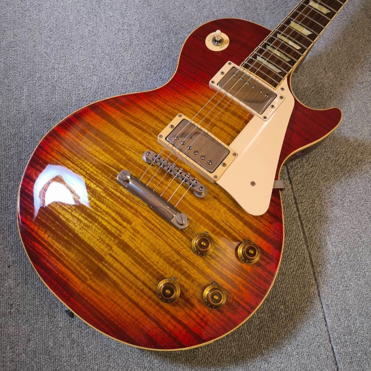 Orville By Gibson Les Paul Standard Flame Top Electric Guitar 4.4