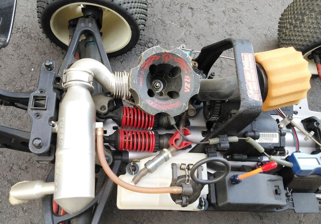 Traxxas Revo 3.3 Many Modifications Rare Bargain Free Shipping
