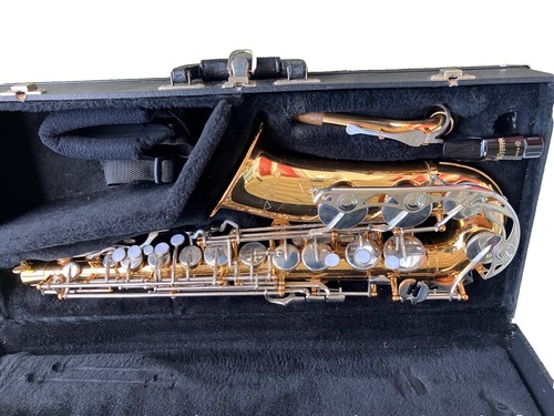 Beautiful item Kawai B&S German made alto saxophone with case