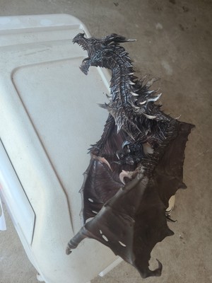 McFarlane Elder Scrolls V Skyrim Alduin Deluxe Box Action Figure