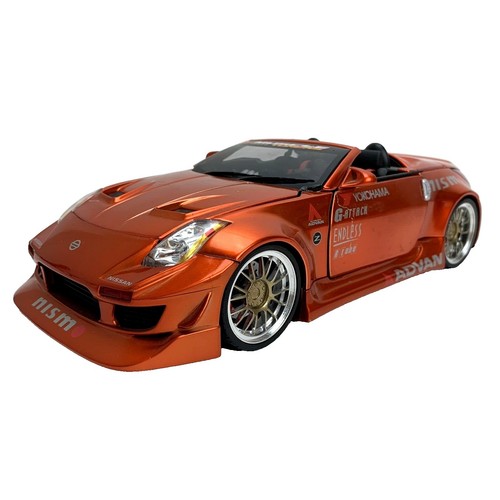 Muscle Machines 2004 Nissan 350Z conv 1/18 Orange, Black, Silver