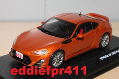 1/43 TOYOTA 86 TRD PERFORMANCE COUPE IN ORANGE METALLIC KYOSHO J