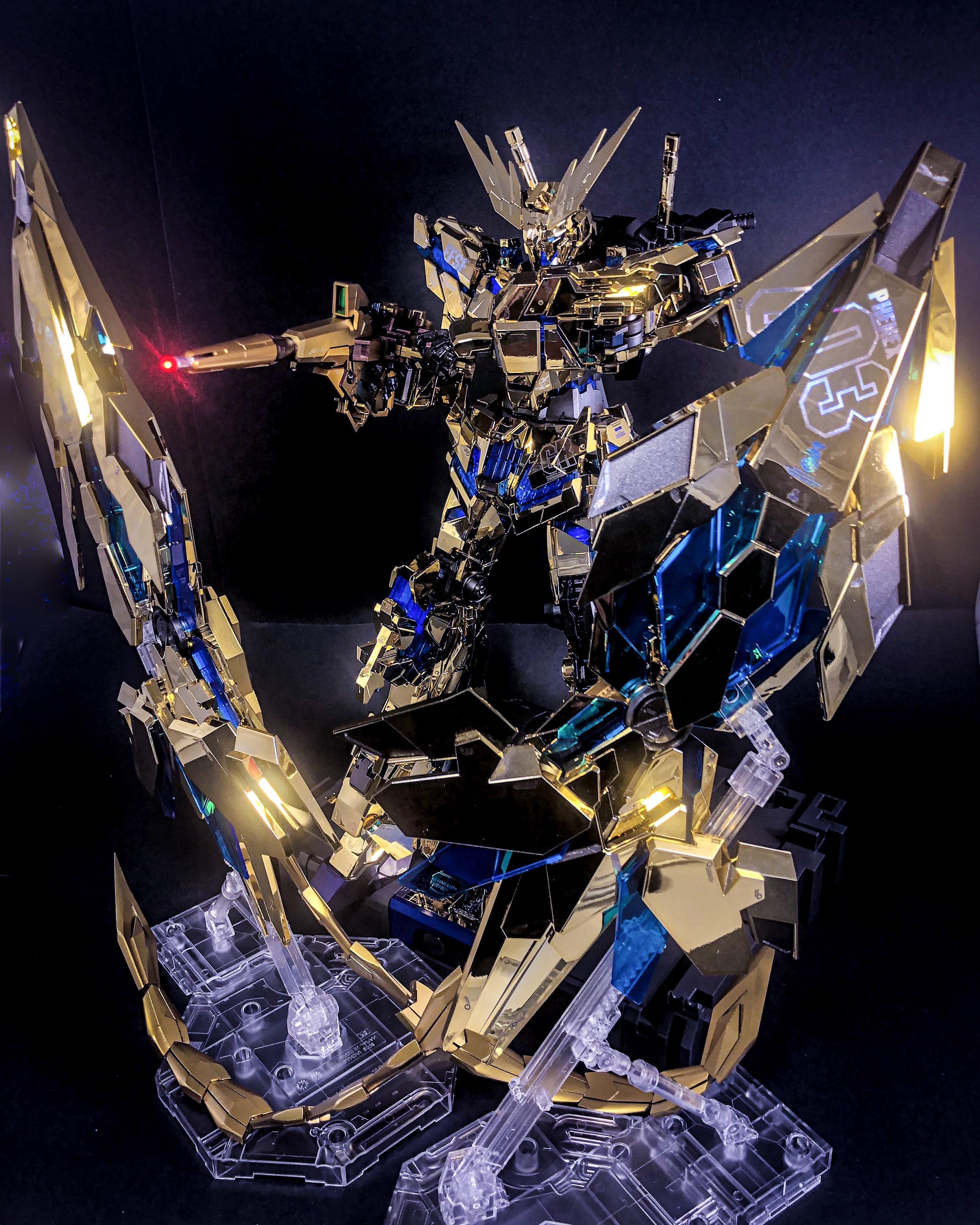 PG フェネクス（ナラティブVer.）カスタム完成！ : r/Gunpla