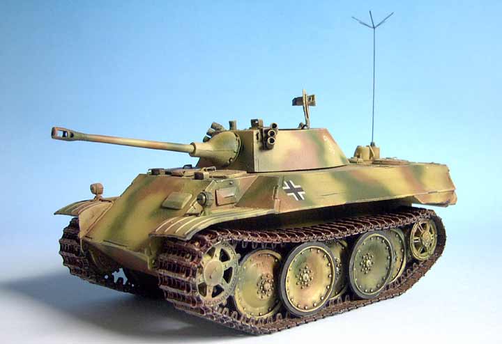 みんながもっとドイツの軽戦車を欲しがってるからね。Pz.IIを改造した