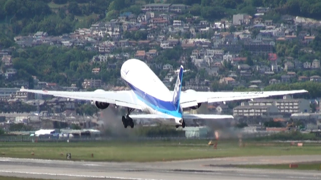 伊丹空港] ANA Boeing 777-281/ER [JA741A] take-off at Osaka Itami
