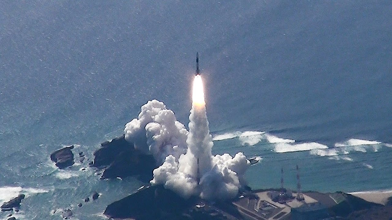 アーカイブ】H2Aロケット33号機打ち上げ - YouTube