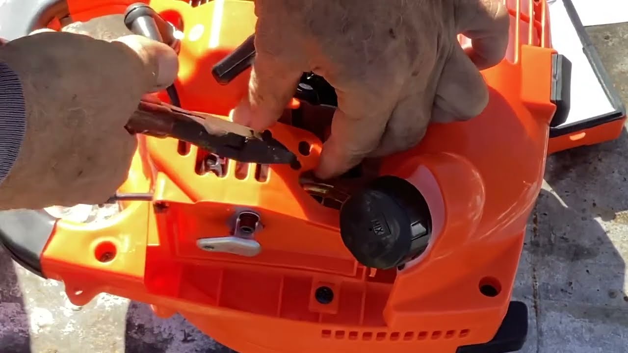 Bought the Cheapest 2-Cycle Hand Held Blower I Could Find. New out