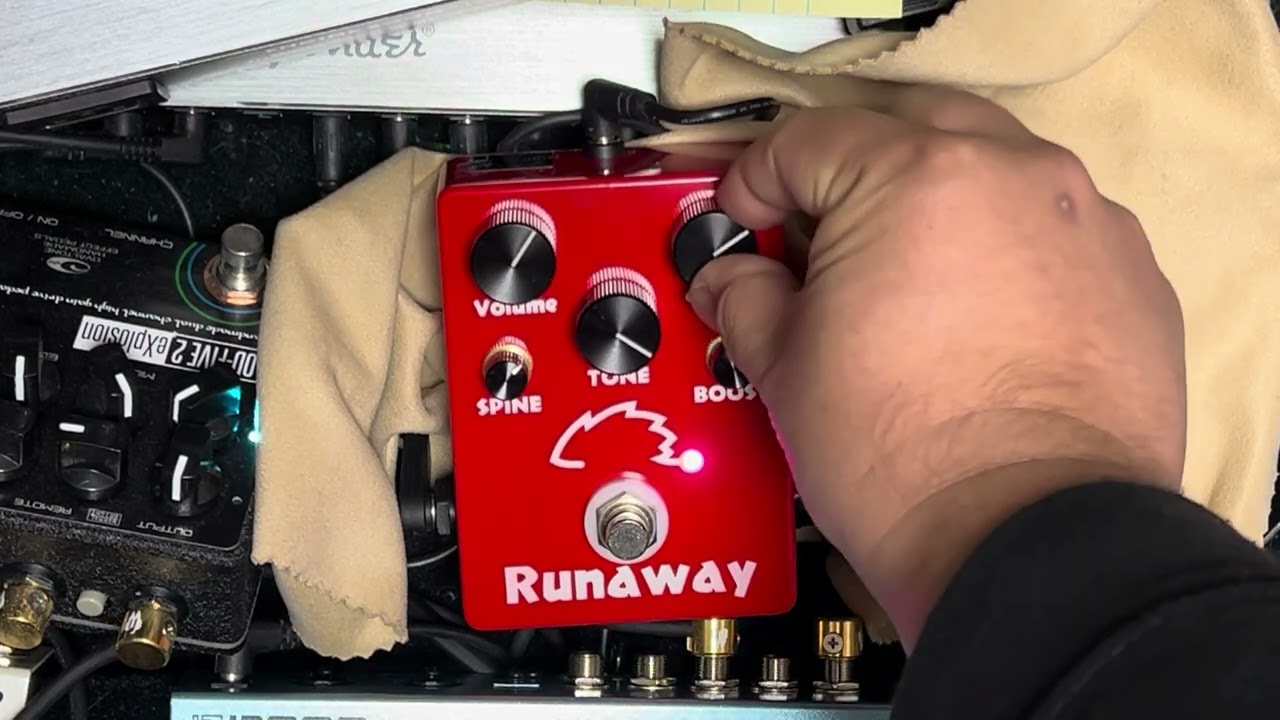 はりねずみ工房「Runaway」サウンドチェック エフェクター - YouTube