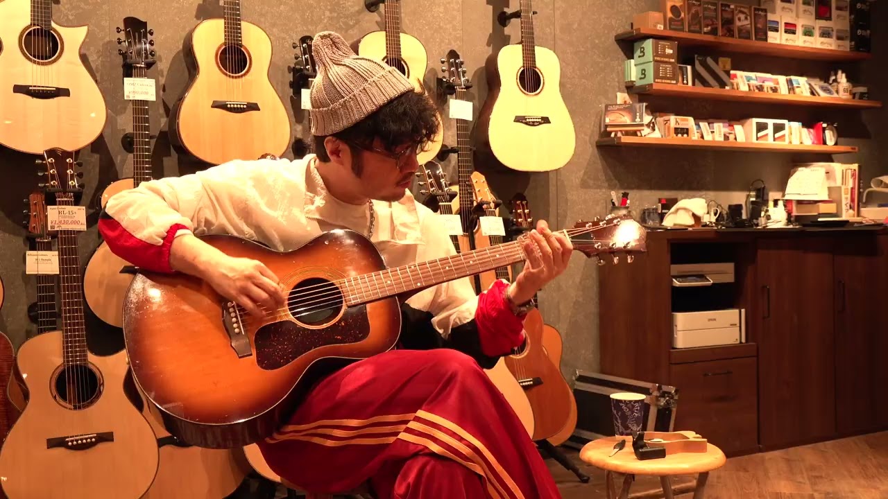 Guild F-30 SB (1979) Blue-G & Tetsuro Toyama - YouTube