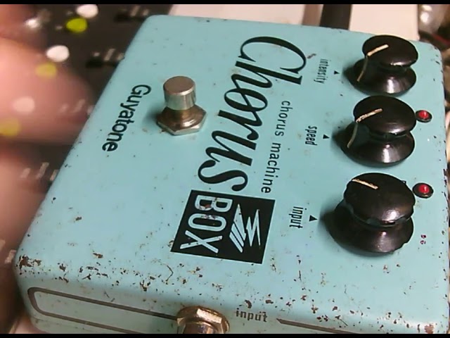 c. 1970s Guyatone Chorus Box Function Test - YouTube