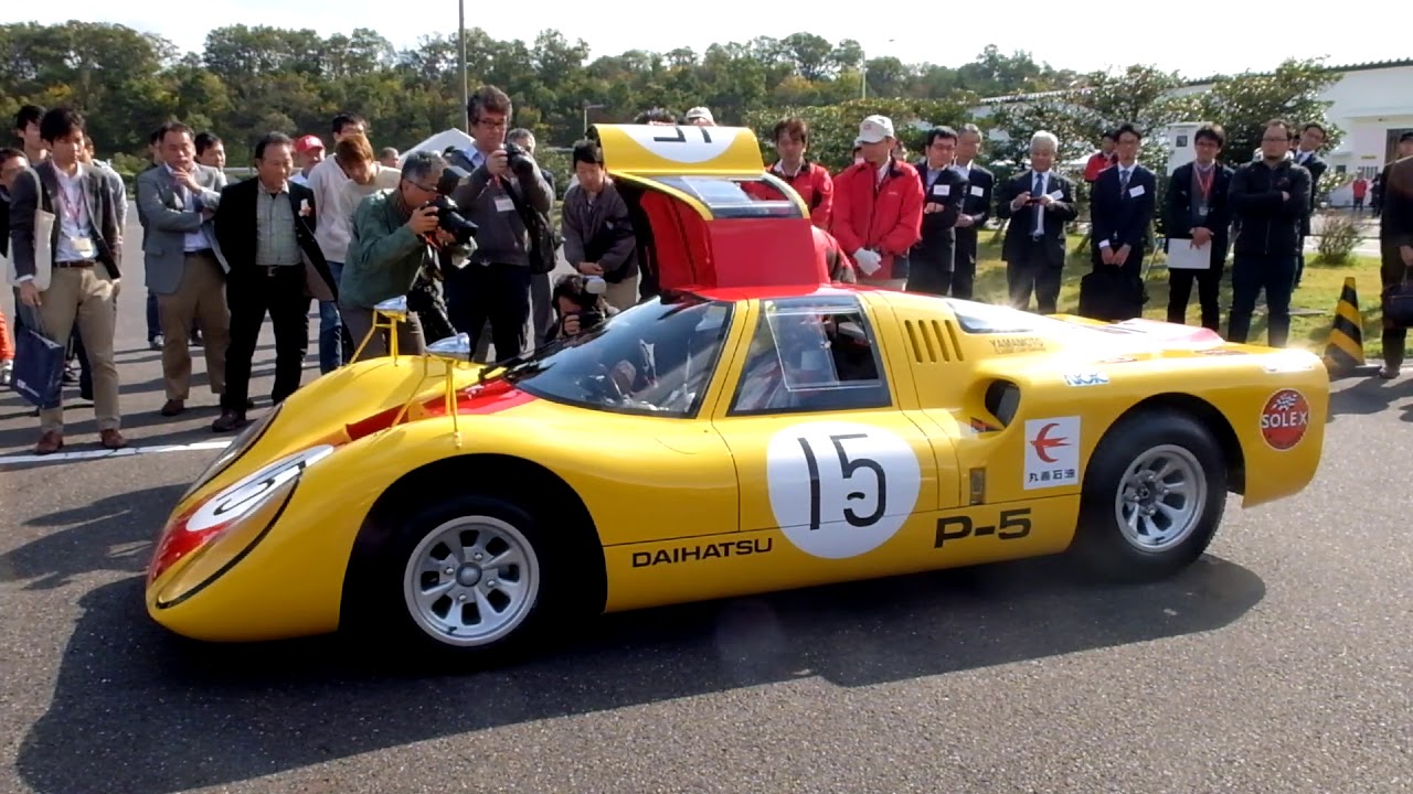 1.3ℓなのに爆音！ 60年代のレーシングカー”ダイハツP-5”が走った