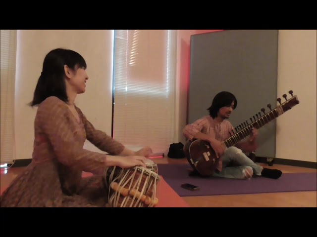 インドを聴く！～シタールとタブラ | 宮地楽器 MUSIC JOY 渋谷 - YouTube
