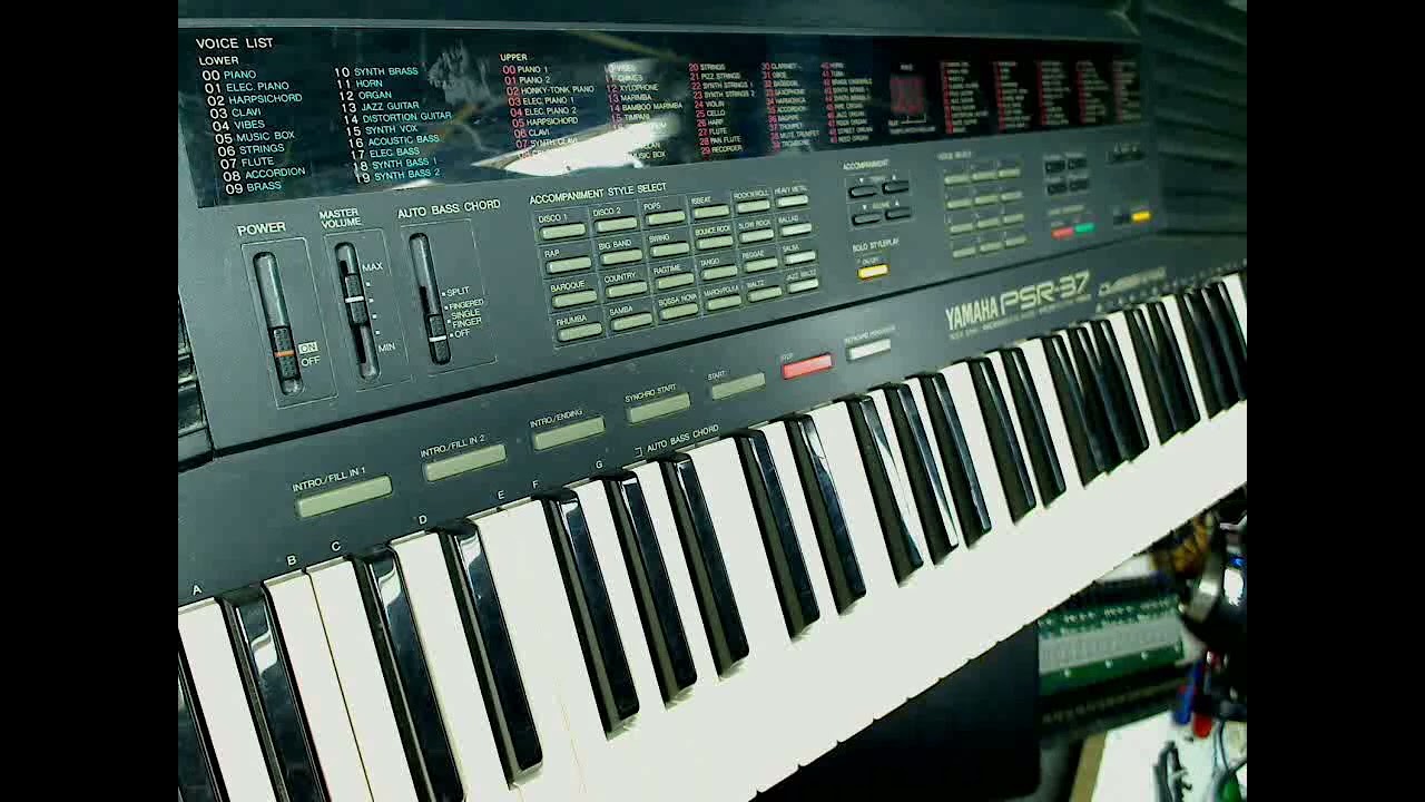 YAMAHA PSR - 37 (DEMO song) - YouTube