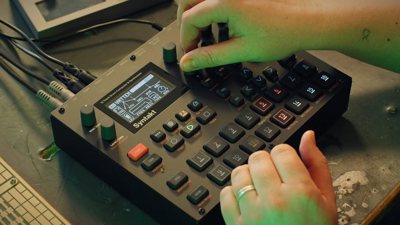 Elektron Syntakt 12-Track Drum Computer and Synthesizer - e25