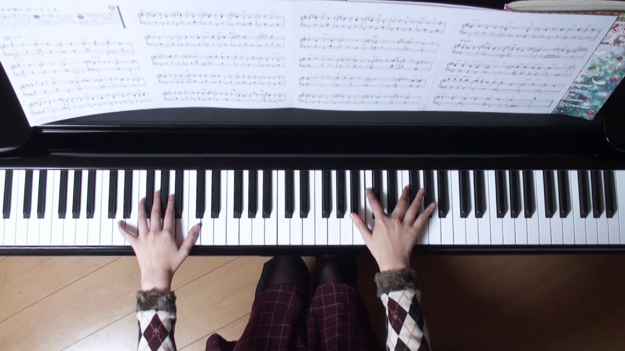 サンタが街にやってくる ピアノ 「クリスマスの定番曲」 - YouTube