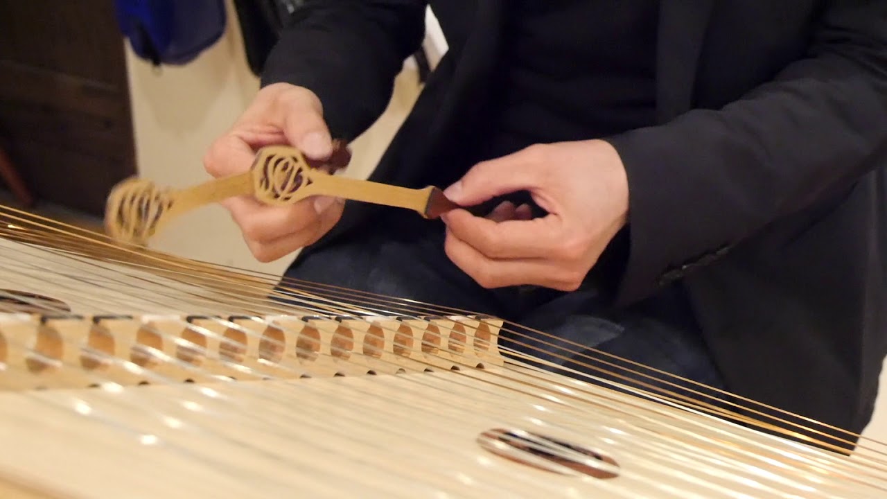 ケルトの笛屋さん | 商品詳細 | Dusty Strings ハンマーダルシマー