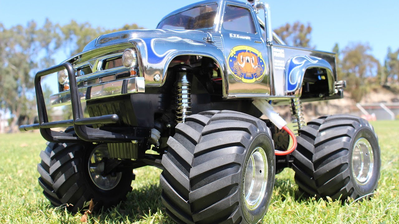 Tamiya Midnight Pumpkin Metallic Edition - Fun in the SD Sun