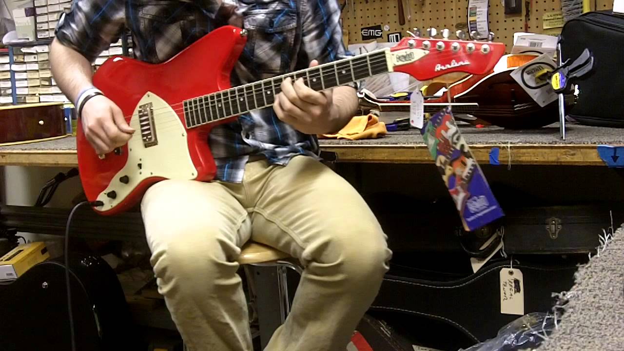 Airline Bobkat - YouTube