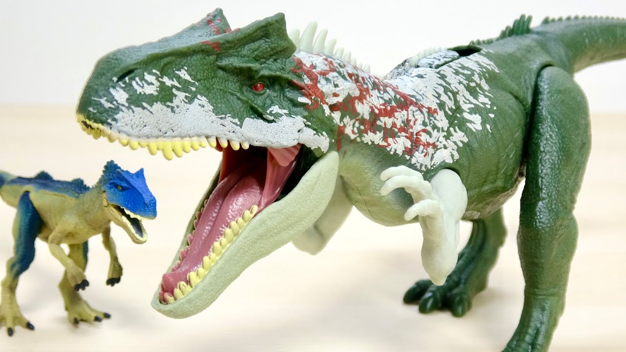 Jurassic World Camp Cretaceous Dinosaur figure that makes a sound