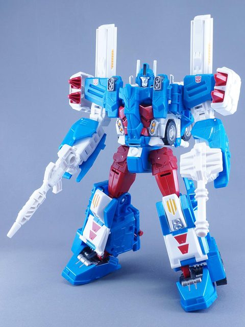 レビュー：TFレジェンズ LG14 ウルトラマグナス | 超偏見超変形/リベンジ