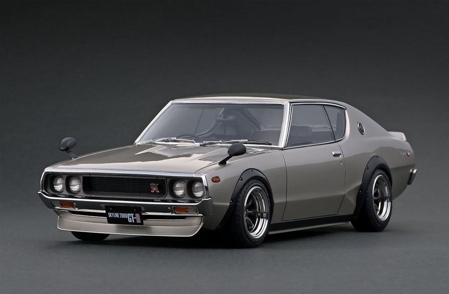 IG1847 1/18 Nissan Skyline 2000 GT-R (KPGC110) Silver With Engine