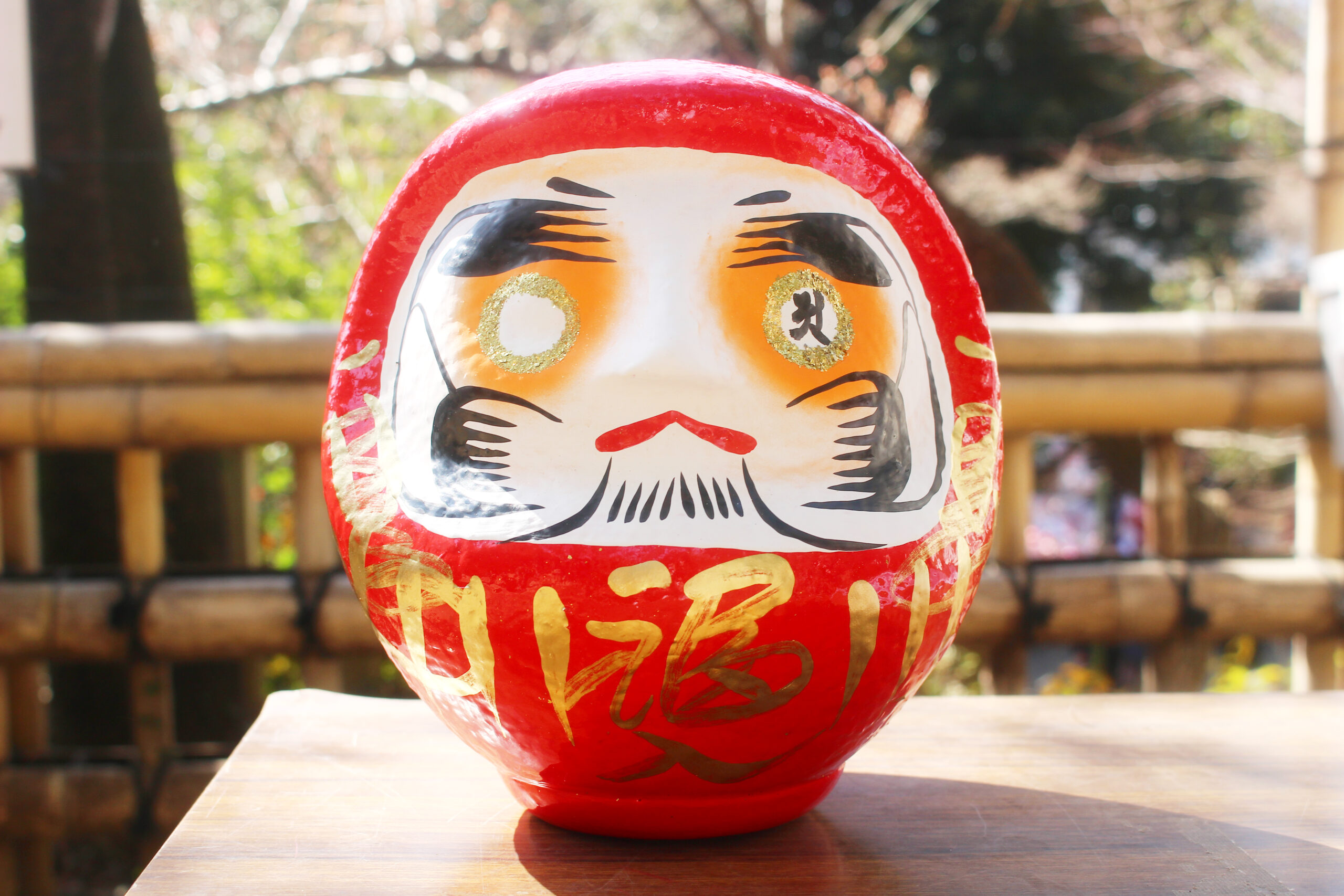 深大寺だるま市・厄除元三大師大祭2021！だるまが並び、お坊さんによる