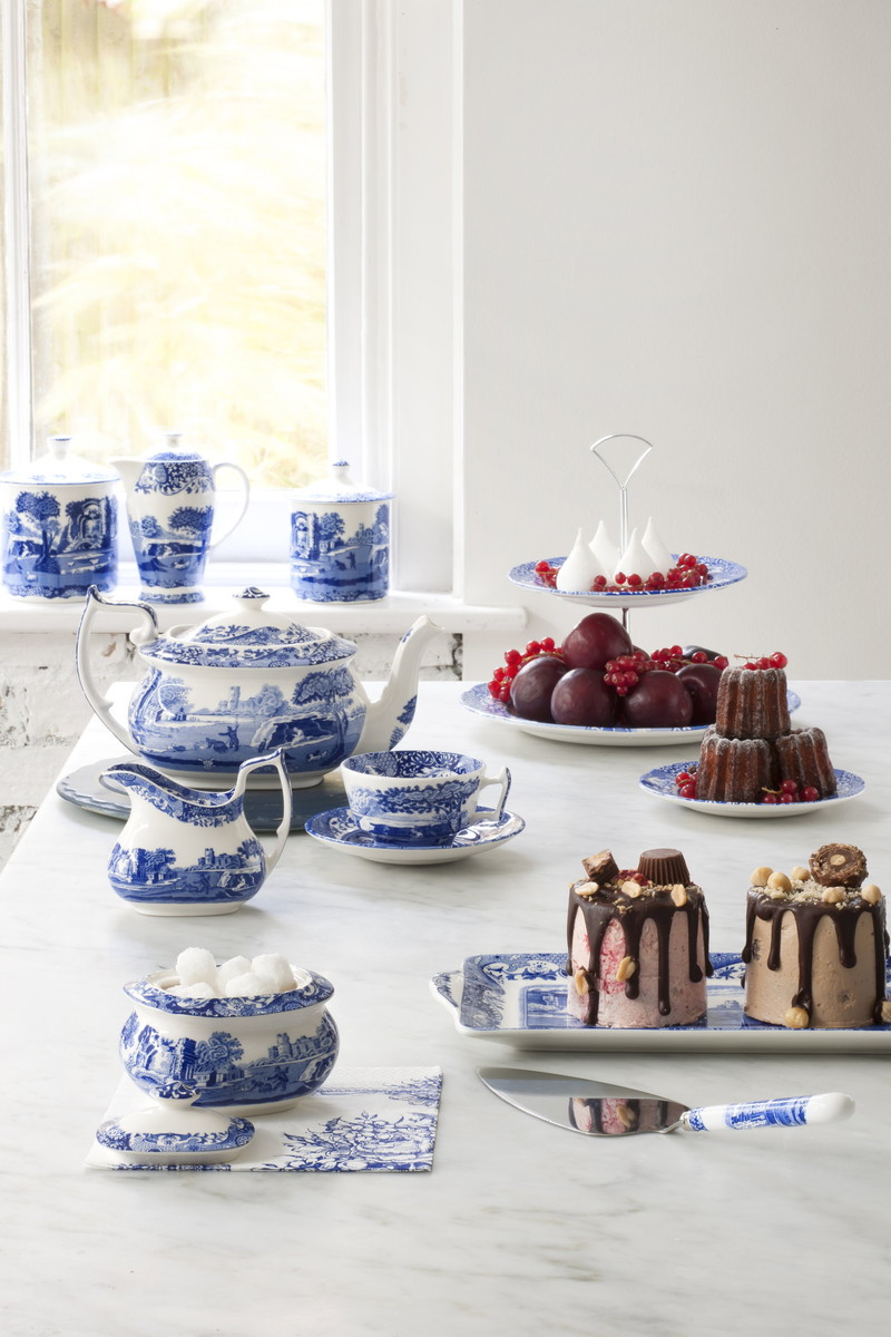 spode スポード ブルーイタリアン ボーンチャイナ バタフライジャムポット Spode 並行輸入品 スポード ブルーイタリアン ティーポット 1150ml