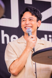 FM802「EVENING TAP」公開収録に妻夫木聡さん - あべの経済新聞